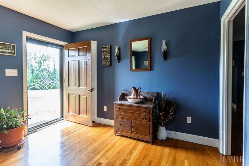 9608 Red House Road Appomattox, VA 24522 - Photo 8 of 34 Gallery Image 8