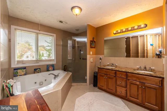 $799,000 | 981 Horsham Road, North Wales, PA 19454