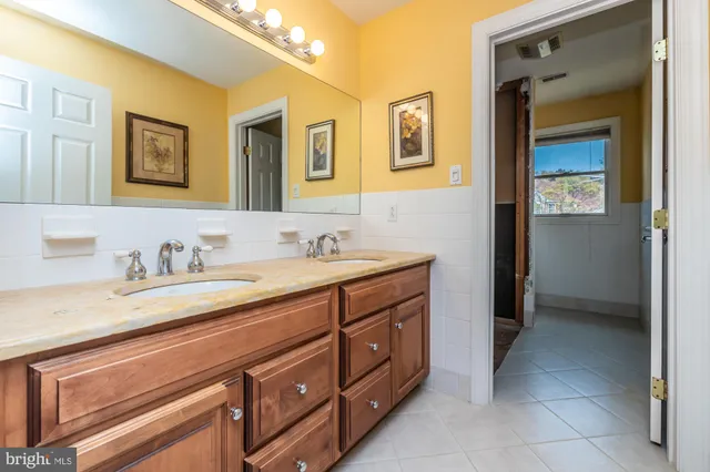 $799,000 | 981 Horsham Road, North Wales, PA 19454