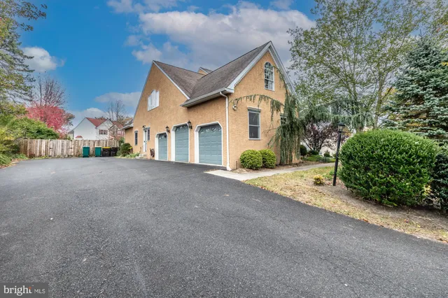 $799,000 | 981 Horsham Road, North Wales, PA 19454