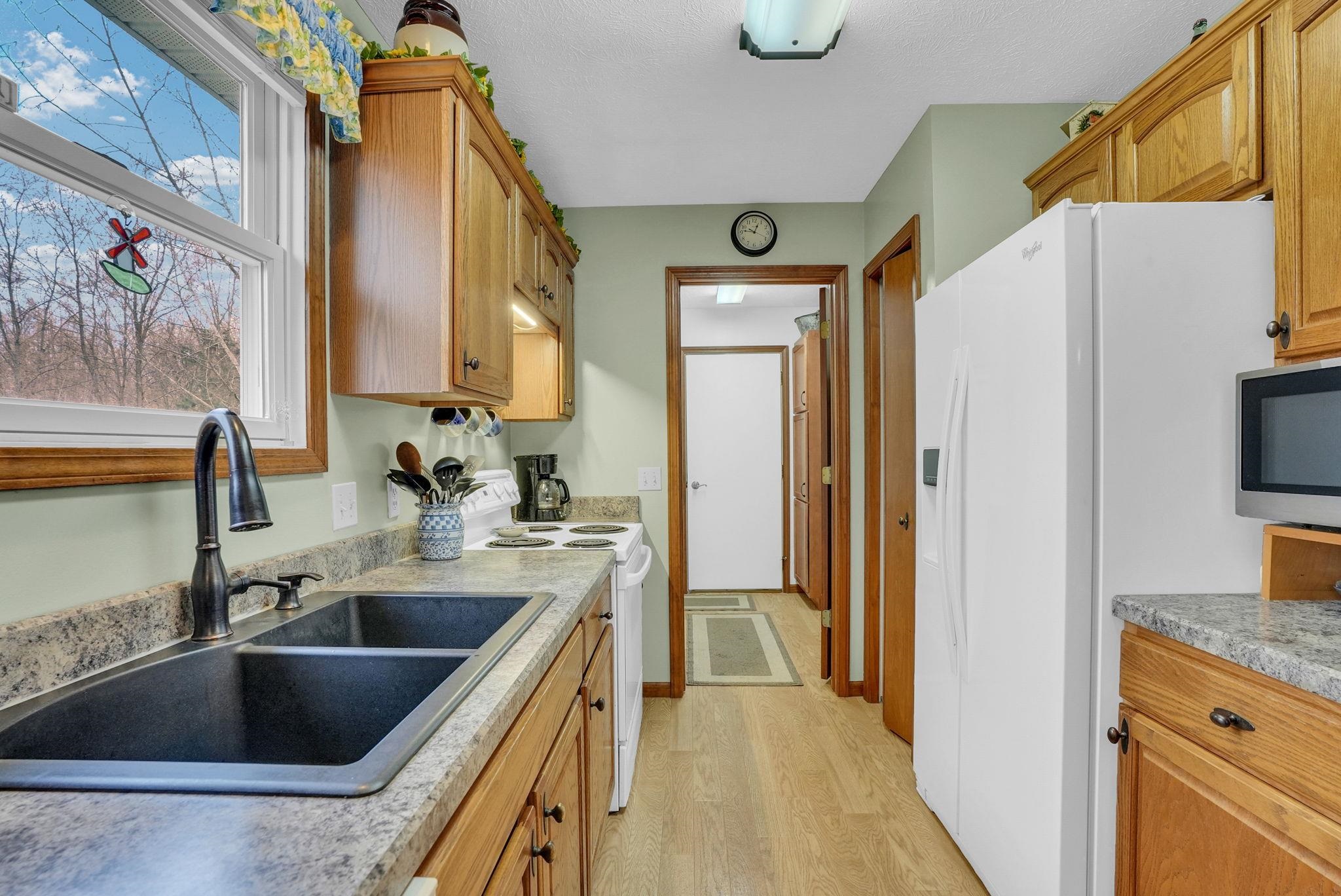 712 East 38 Road Cadillac, MI 49601 - Photo 22 of 67