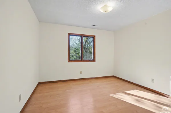 $334,880 | 3008 Westdale Place, Lawrence, KS 66049