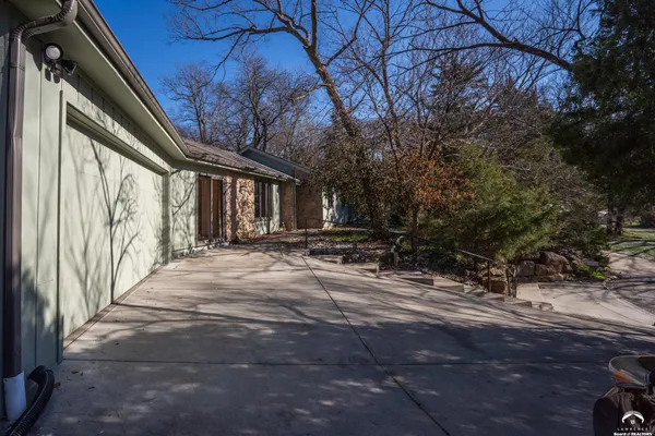 $334,880 | 3008 Westdale Place, Lawrence, KS 66049