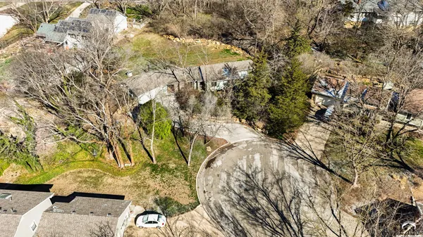 $334,880 | 3008 Westdale Place, Lawrence, KS 66049