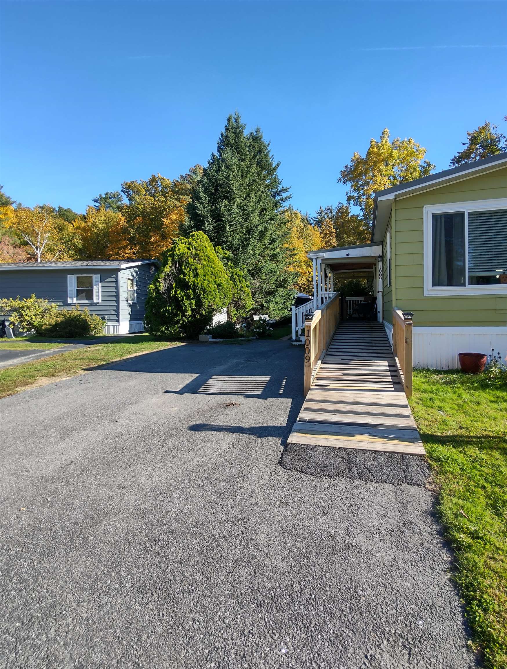 1009 Camelot Drive Exeter, NH 03833 - Photo 2 of 32