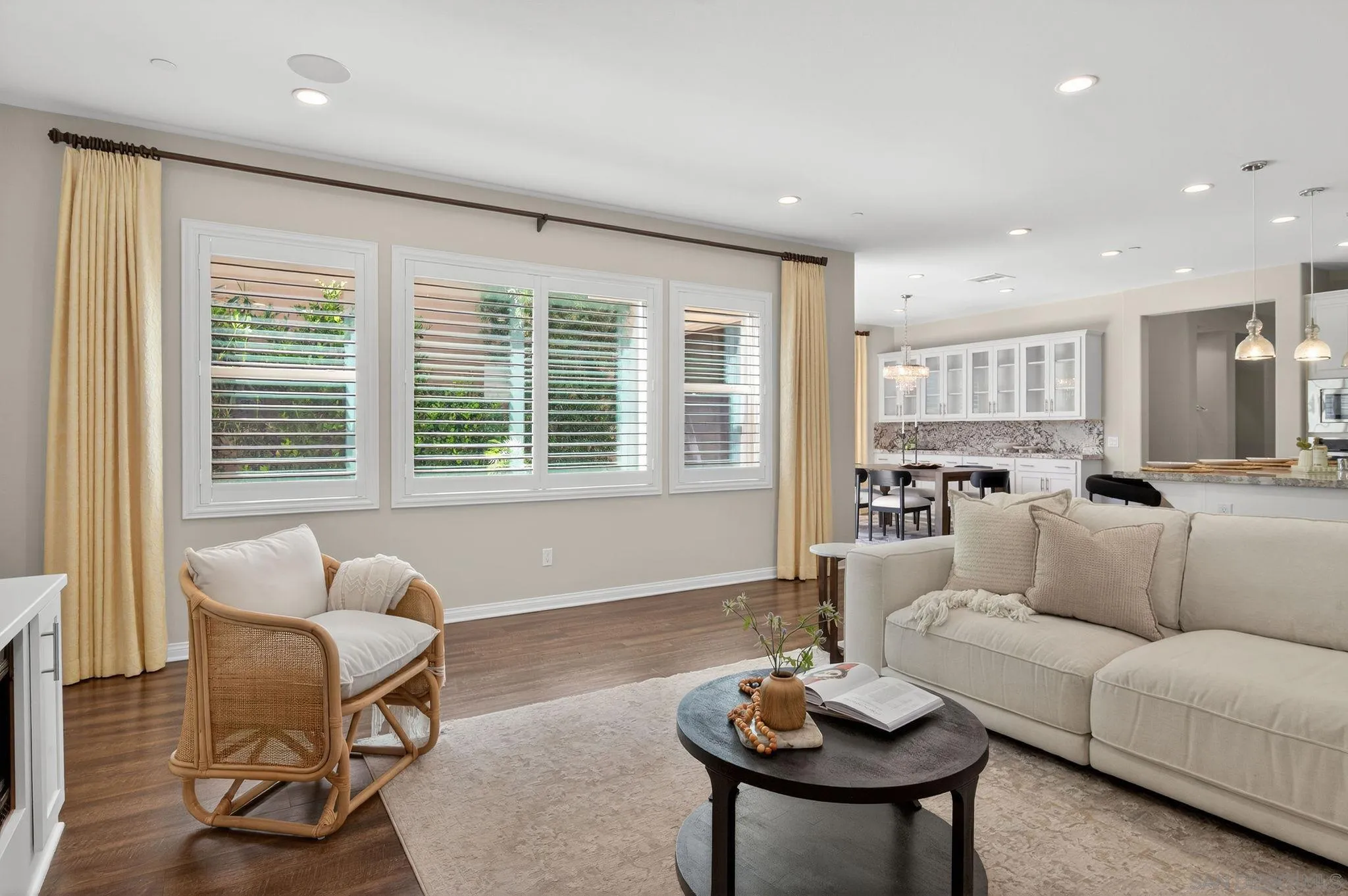 21421 Trail Ridge Drive Escondido, CA 92029 - Photo 18 of 42 Living Room