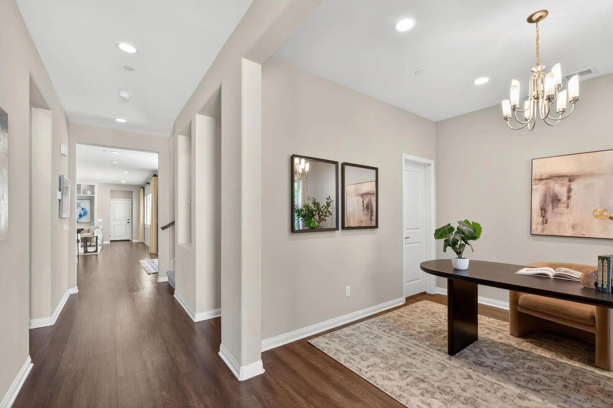 21421 Trail Ridge Drive Escondido, CA 92029 - Photo 2 of 42 Large entryway with office