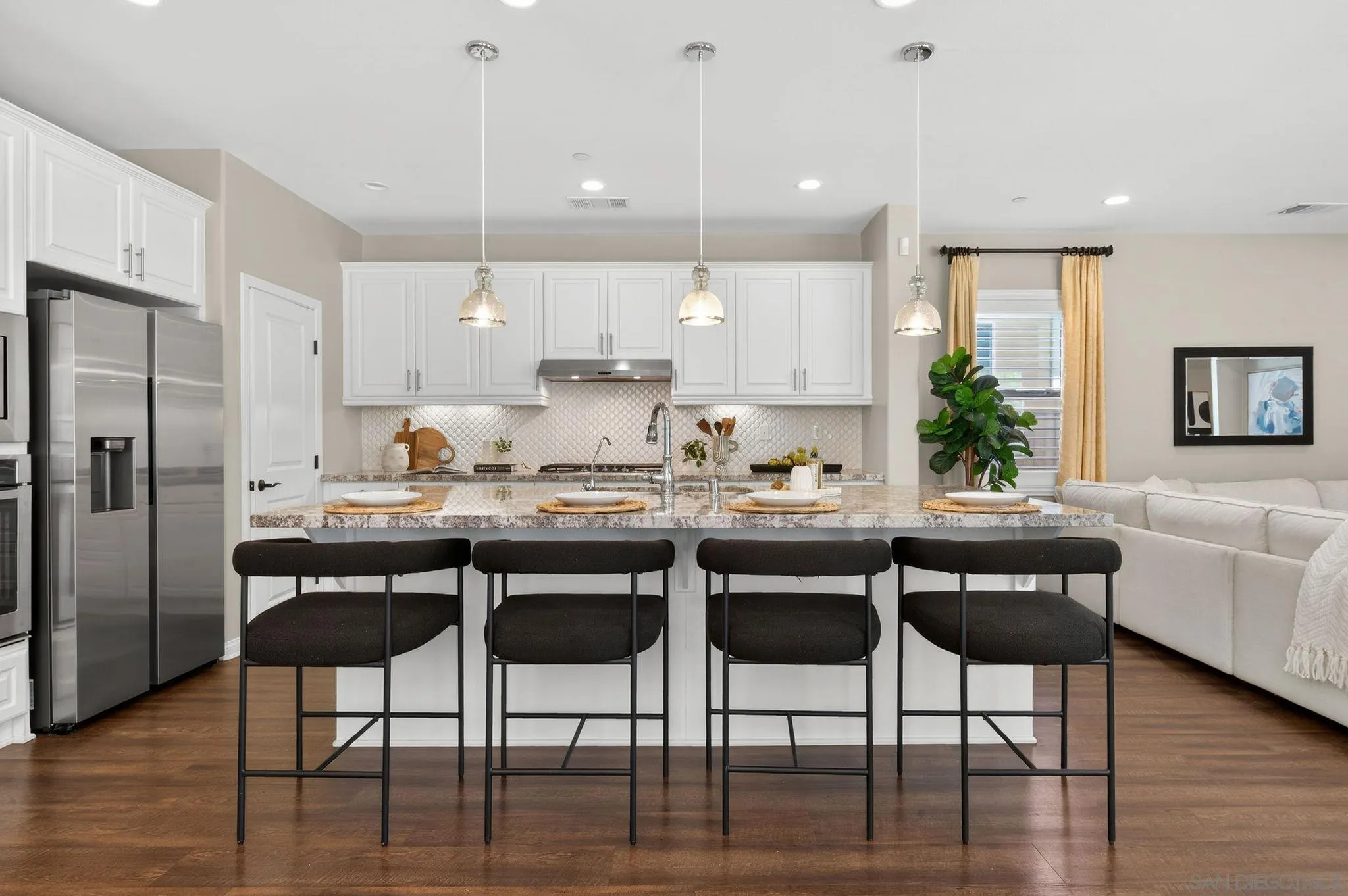 21421 Trail Ridge Drive Escondido, CA 92029 - Photo 10 of 42 Kitchen