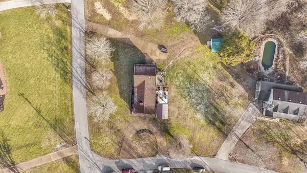 a view of a houses with a patio