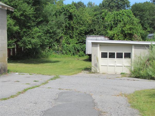 223 Providence Road Northbridge, MA 01588 - Photo 15 of 15 Gallery Image 15