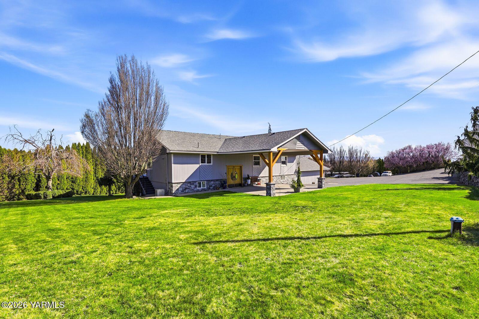 12309 Douglas Road Yakima, WA 98908 - Photo 4 of 58 4- Exterior