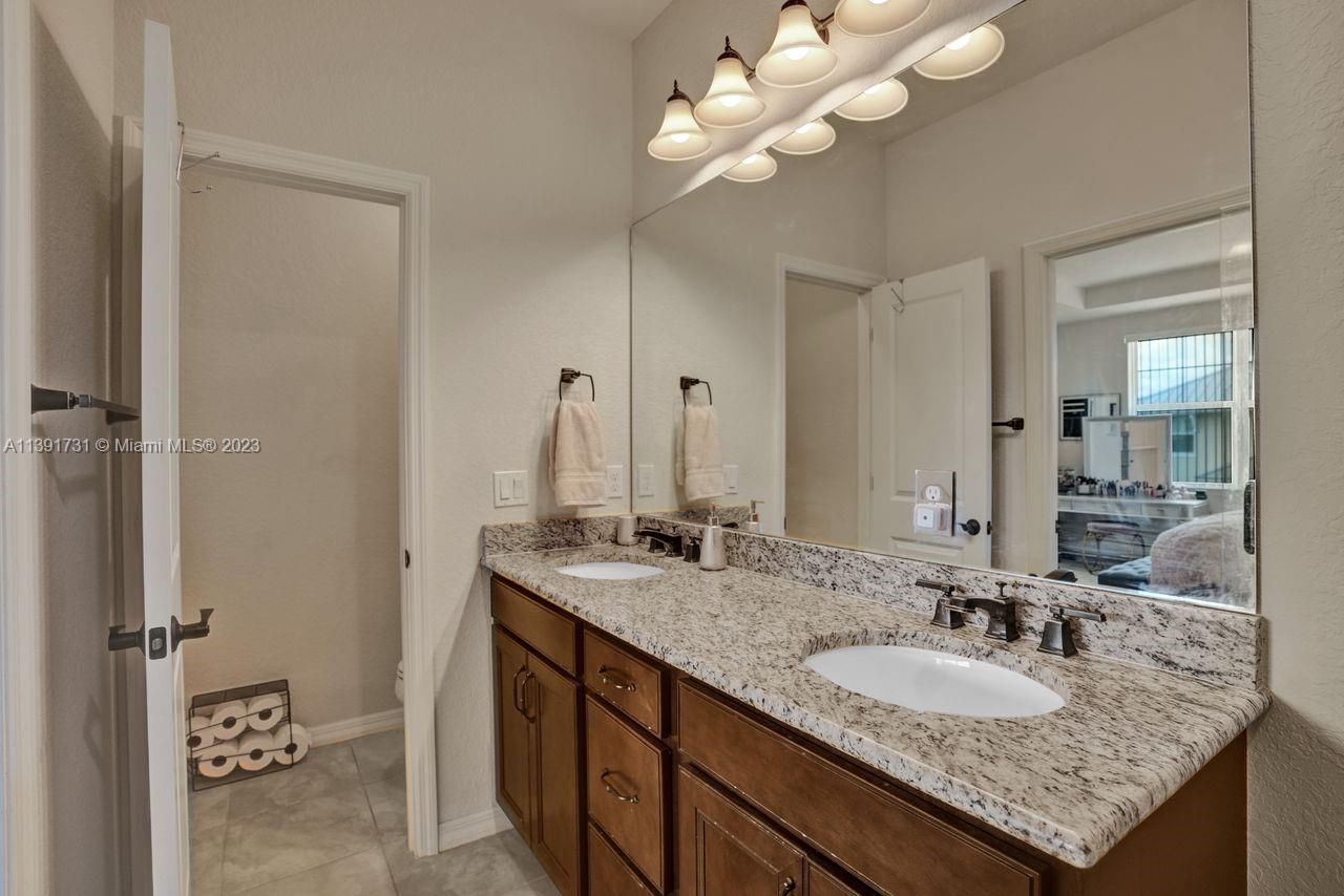 5060 Eucalyptus Drive, Unit 2 Hollywood, FL 33021 - Photo 22 of 56