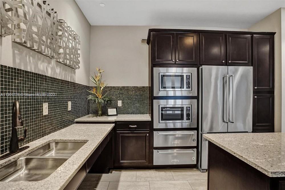 5060 Eucalyptus Drive, Unit 2 Hollywood, FL 33021 - Photo 43 of 56