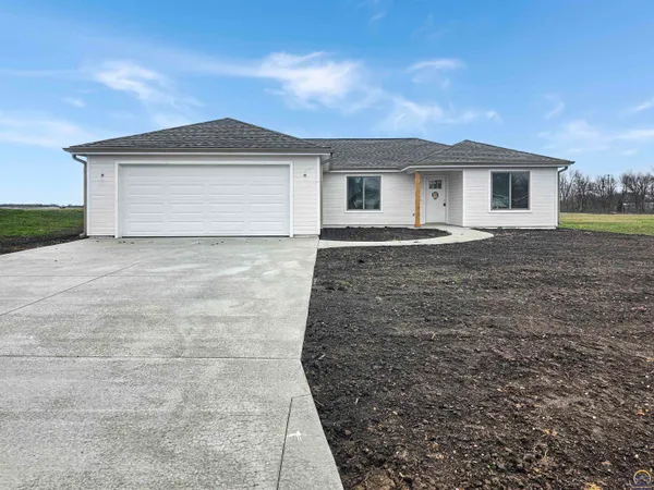 $263,900 | 724 Teresa Court, Carbondale, KS 66414