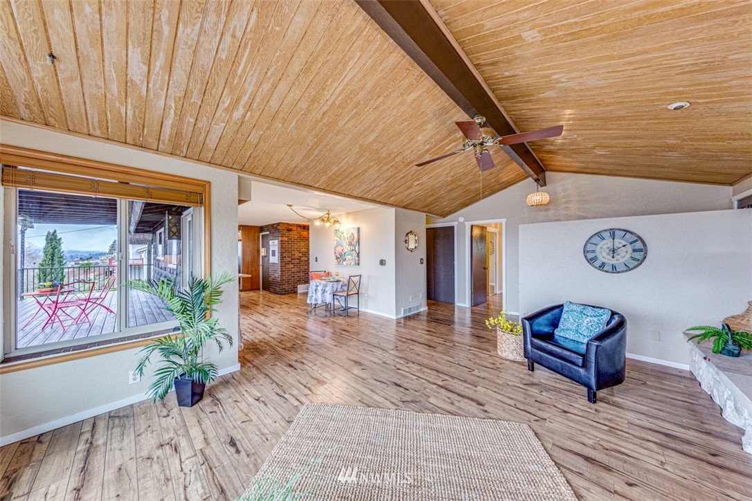 3207 Rickey Road Bremerton, WA 98310 - Photo 6 of 40 Gallery Image 6