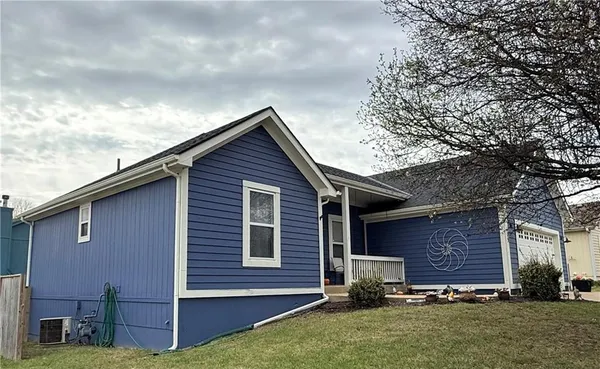 $285,000 | 409 Pumpkin Ridge Circle, Gardner, KS 66030