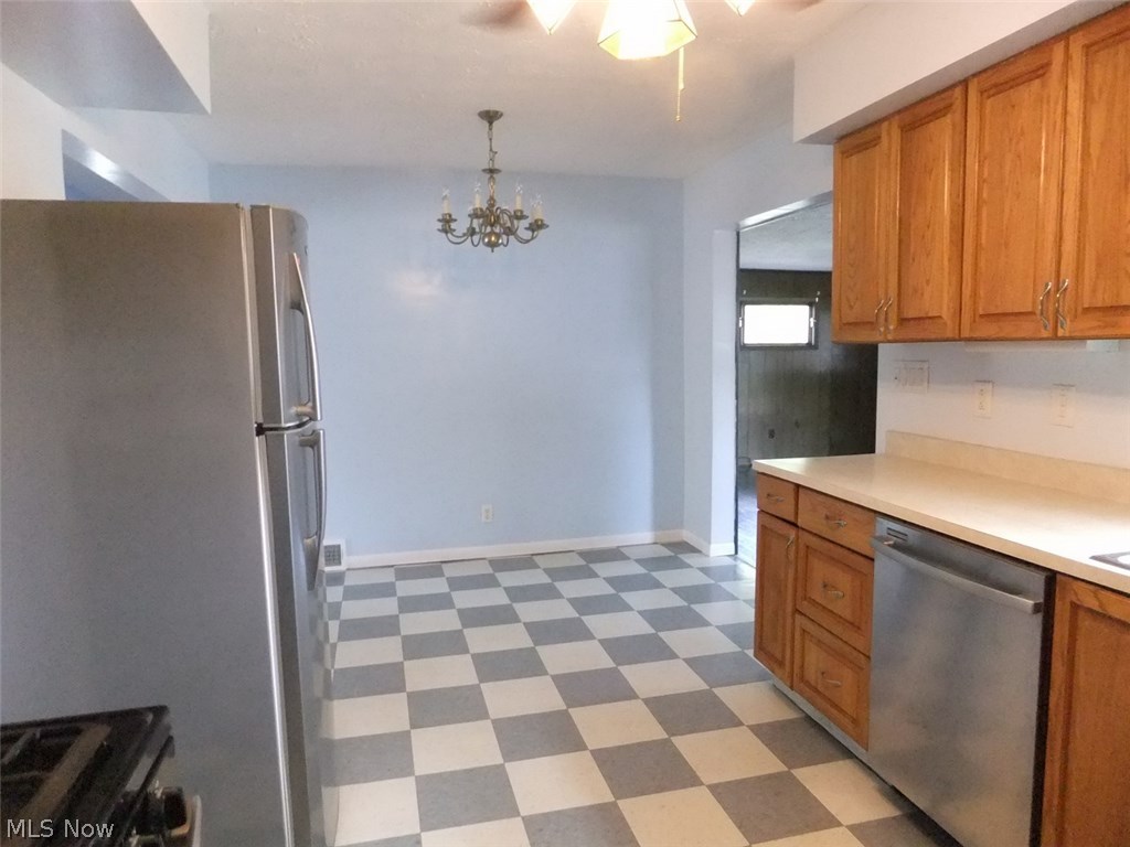 30110 Warren Road Wickliffe, OH 44092 - Photo 18 of 22 Gallery Image 18