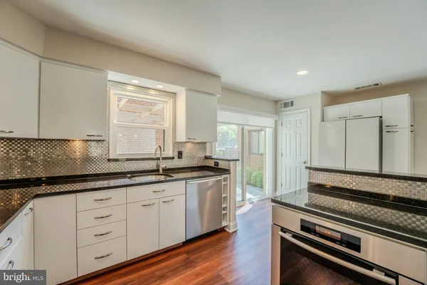 $1,125,000 | 11310 Harborside Cluster, Reston, VA 20191