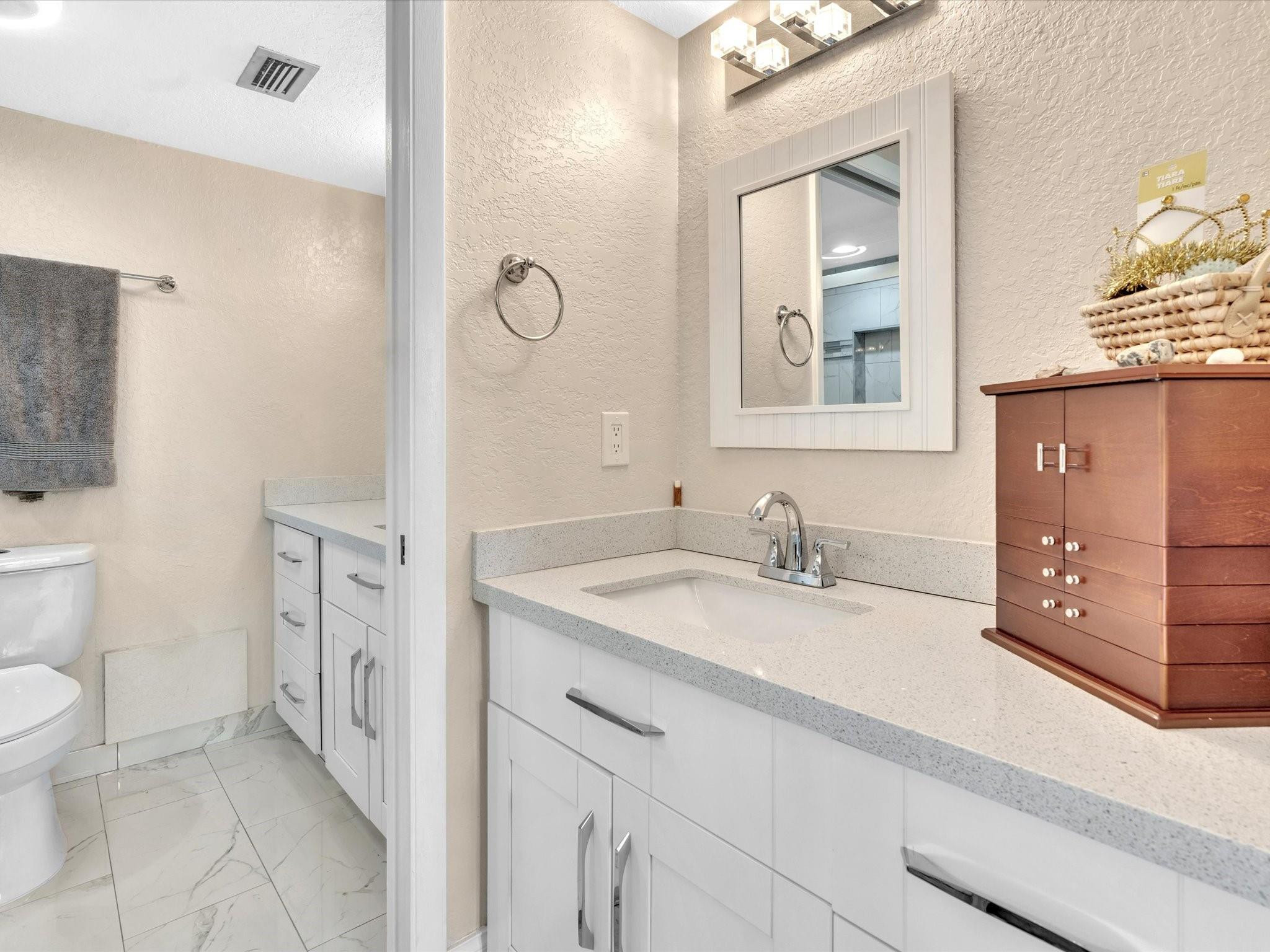 23006 Oxford Place, Unit D Boca Raton, FL 33433 - Photo 16 of 28 Photo 16