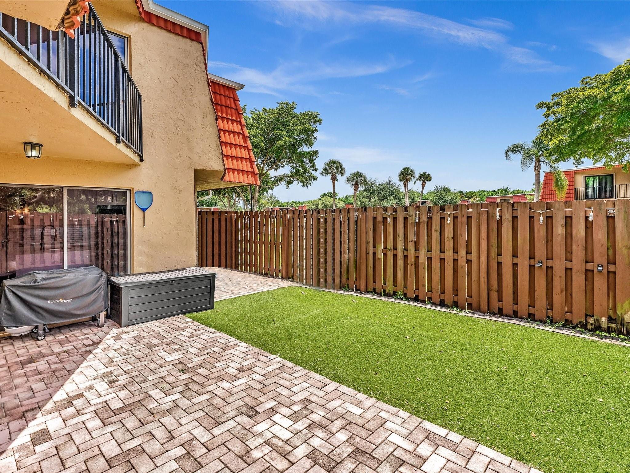 23006 Oxford Place, Unit D Boca Raton, FL 33433 - Photo 20 of 28 Photo 20