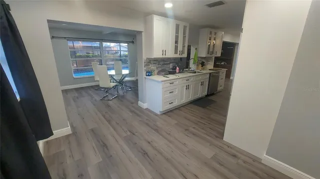 $2,900 | 1811 Forest Drive, Oldsmar, FL 34677