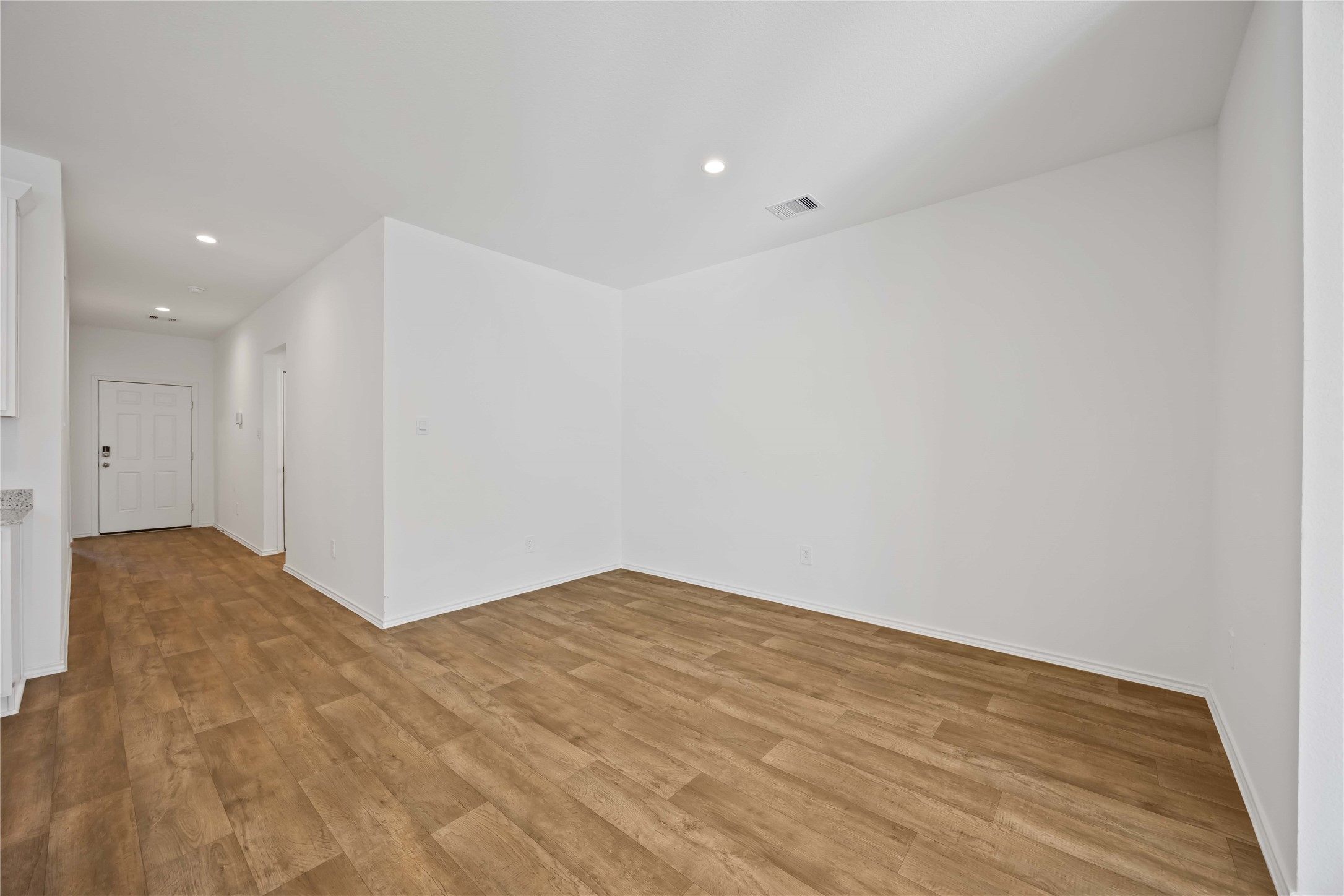 3719 Lanercost Lane Fulshear, TX 77441 - Photo 4 of 33