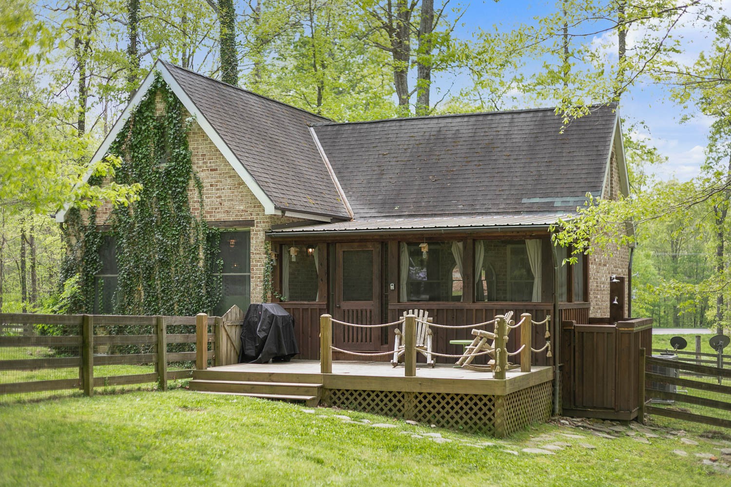 5672 Pinewood Road Franklin, TN 37064 - Photo 36 of 55 front view of house with a yard