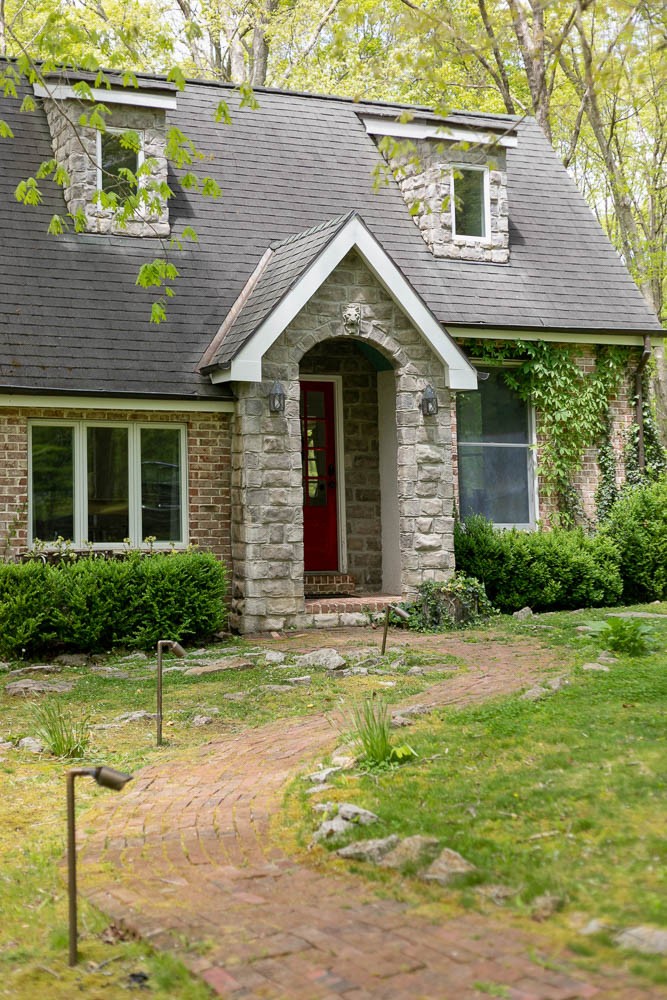 5672 Pinewood Road Franklin, TN 37064 - Photo 4 of 55 a front view of a house with garden