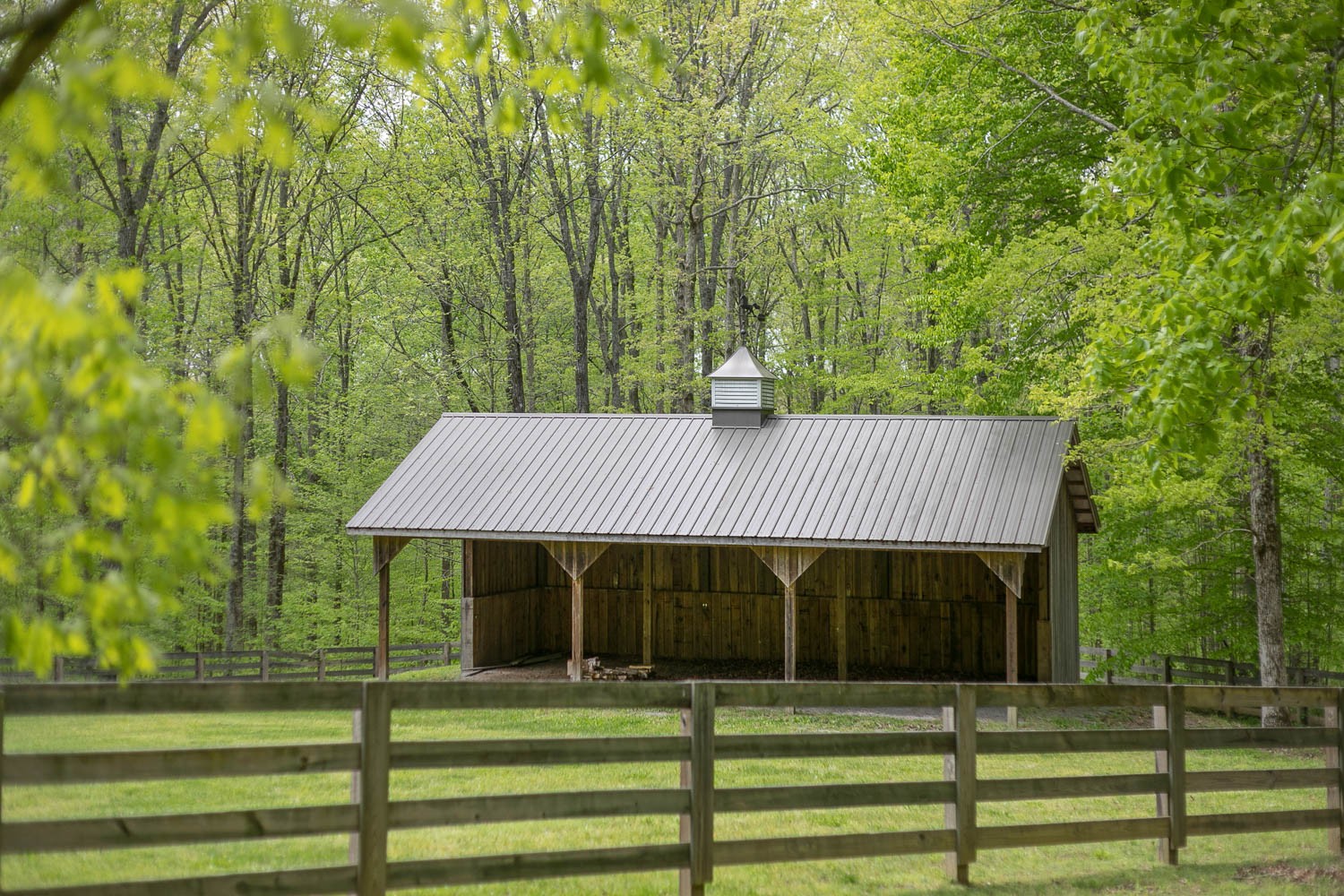 5672 Pinewood Road Franklin, TN 37064 - Photo 49 of 55 a front view of a house with a garden