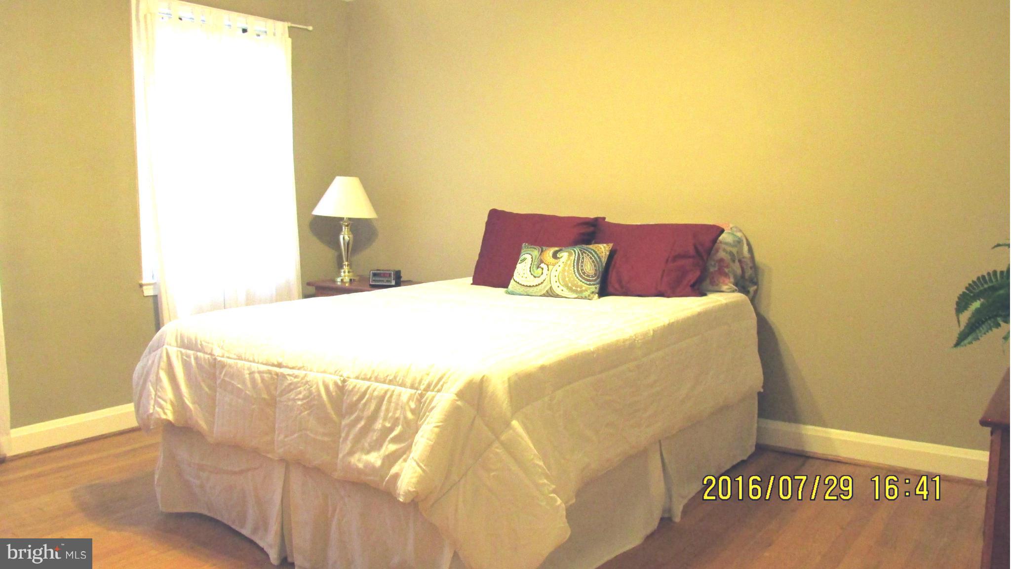 8134 Pleasant Plains Road Baltimore, MD 21286 - Photo 9 of 28 Spacious master bedroom!