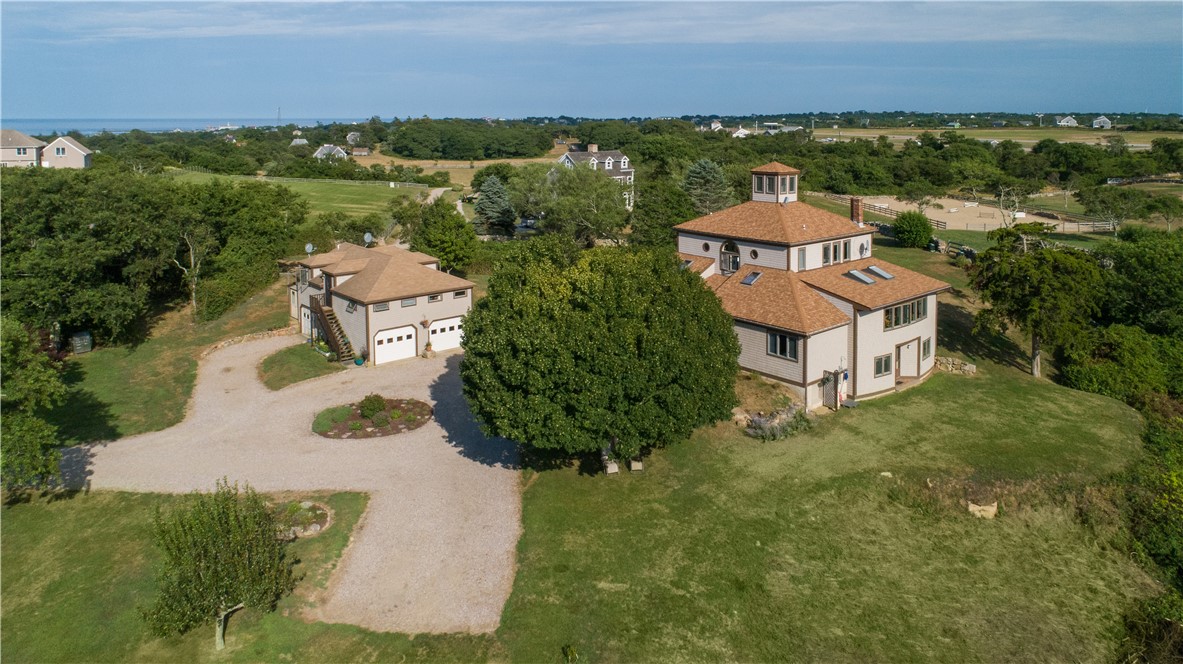 1501 Beacon Hill Road Block Island, RI 02807 - Photo 11 of 50 Main House & Apartment