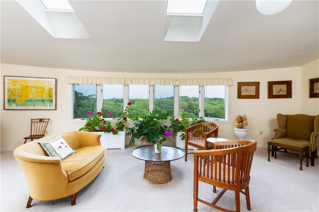 1501 Beacon Hill Road Block Island, RI 02807 - Photo 19 of 50 Main House Sun Room