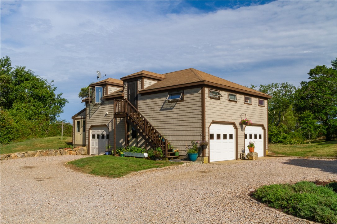 1501 Beacon Hill Road Block Island, RI 02807 - Photo 30 of 50 Garage & Apartment