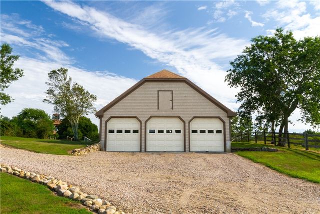 $3,500,000 | 1501 Beacon Hill Road, Block Island, RI 02807