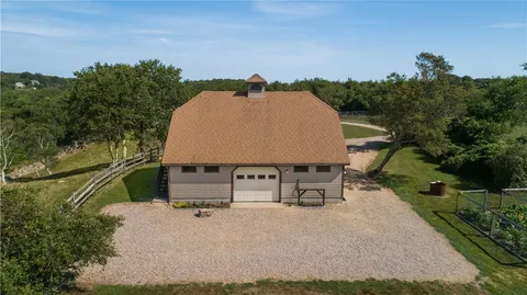 $3,500,000 | 1501 Beacon Hill Road, Block Island, RI 02807