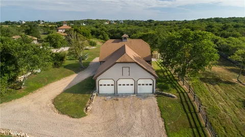 $3,500,000 | 1501 Beacon Hill Road, Block Island, RI 02807