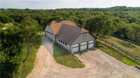 $3,500,000 | 1501 Beacon Hill Road, Block Island, RI 02807