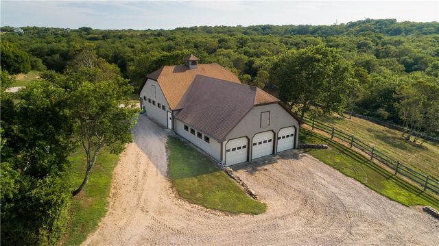 $3,500,000 | 1501 Beacon Hill Road, Block Island, RI 02807