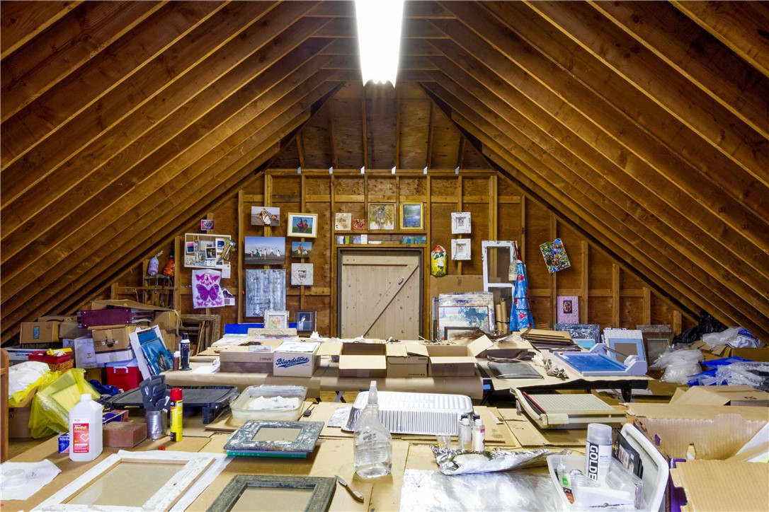 1501 Beacon Hill Road Block Island, RI 02807 - Photo 42 of 50 Barn Loft Area
