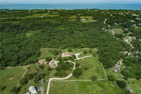 $3,500,000 | 1501 Beacon Hill Road, Block Island, RI 02807