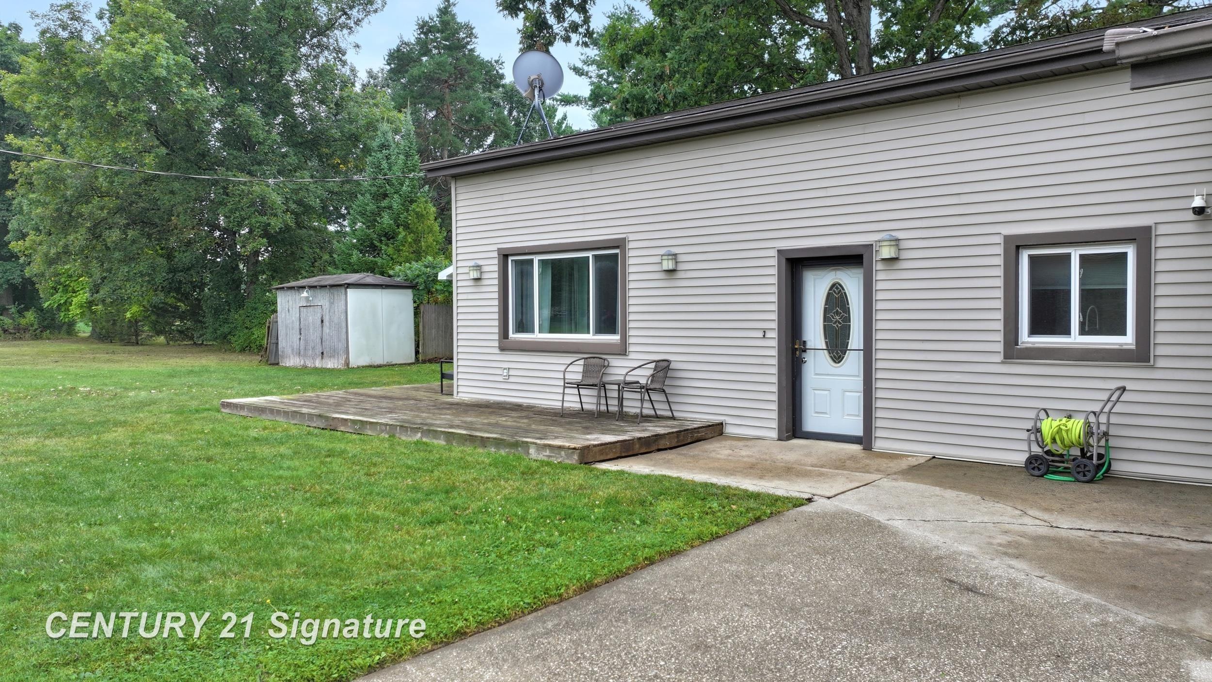 5249 West Dodge Road Clio, MI 48420 - Photo 5 of 44 50220453-643f42c4-2ba4-4972-85bf-ef983951379a.JPG