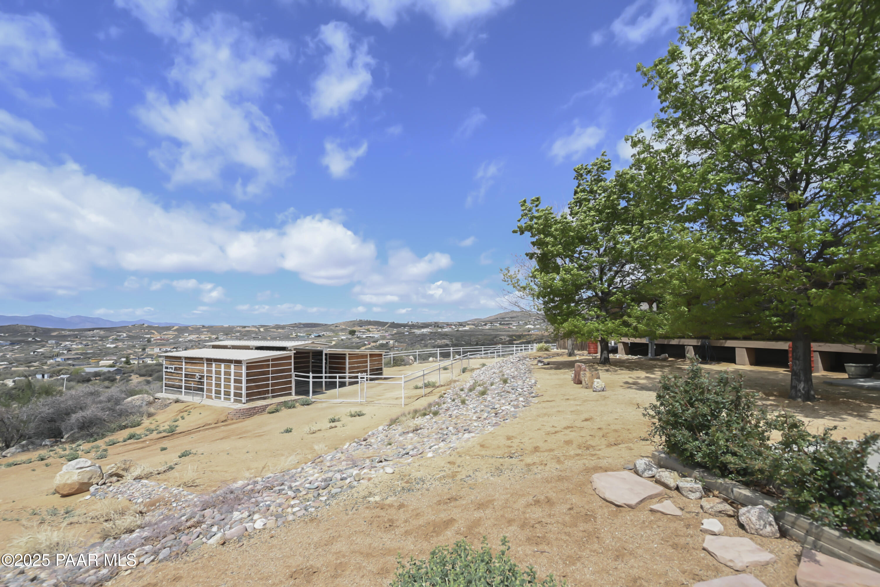 17985 East Hunters Lane Dewey, AZ 86327 - Photo 28 of 41