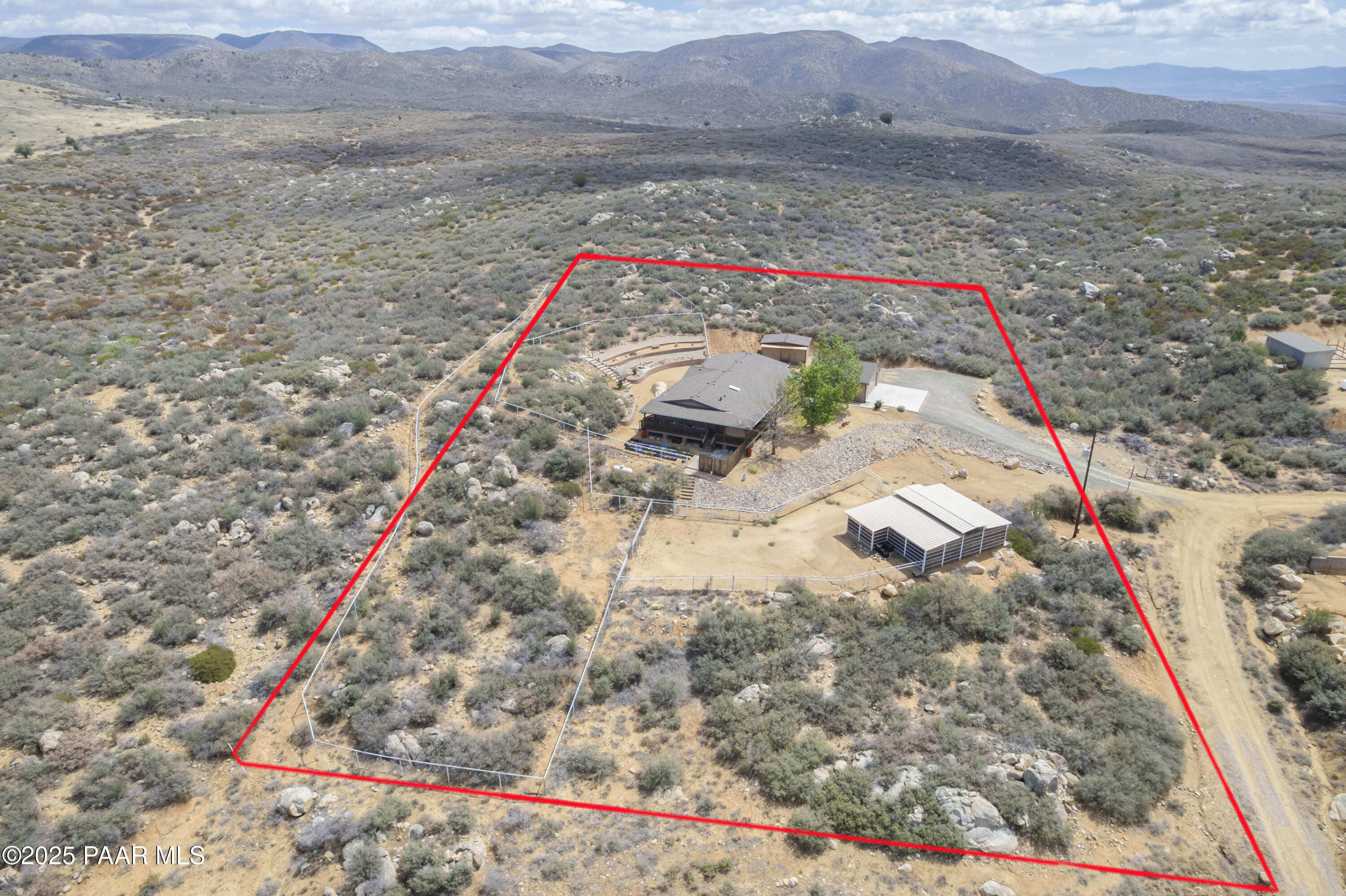 17985 East Hunters Lane Dewey, AZ 86327 - Photo 41 of 41 a view of entryway with wooden floor
