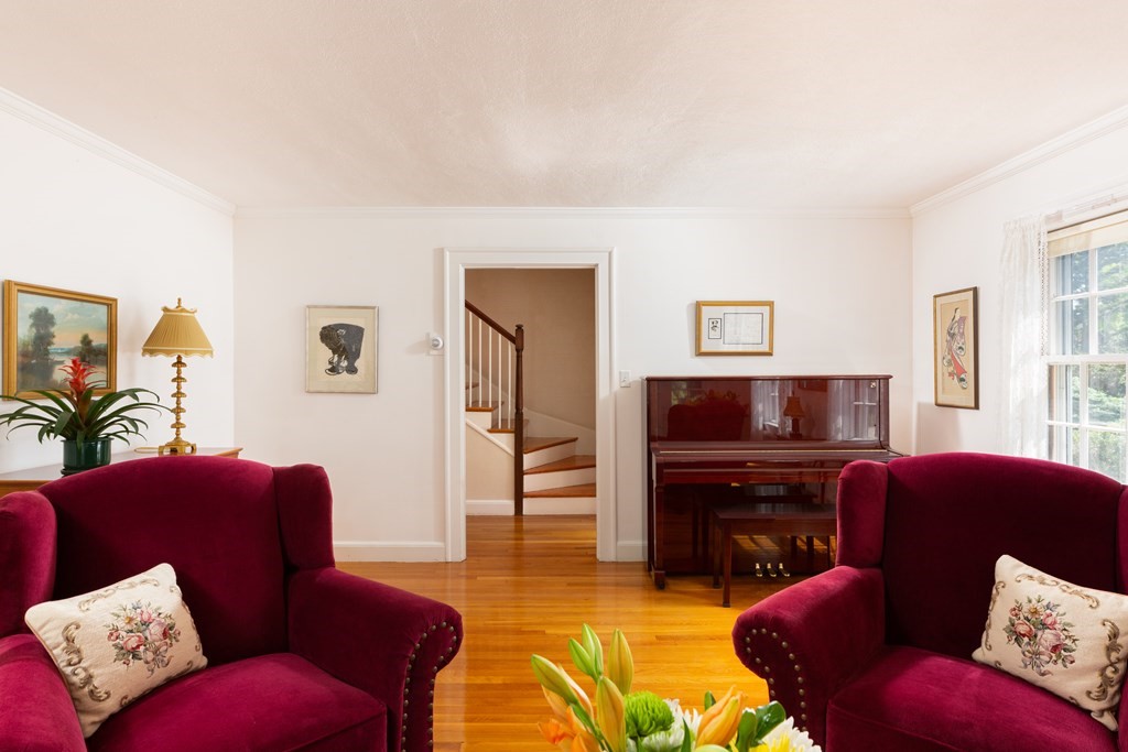55 Hinckley Road Newton, MA 02468 - Photo 8 of 36 Gallery Image 8