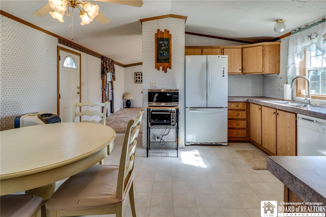 293 Bray Road Freedom, NY 14009 - Photo 3 of 34