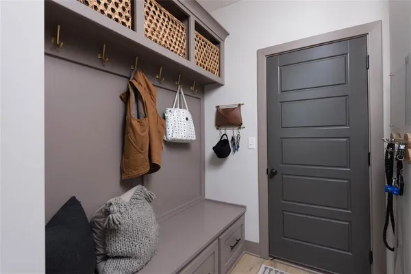 $699,950 | 1101 Southwest Brookside Court, Lee's Summit, MO 64064