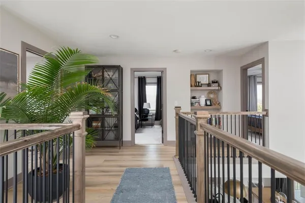 $699,950 | 1101 Southwest Brookside Court, Lee's Summit, MO 64064