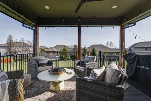 $699,950 | 1101 Southwest Brookside Court, Lee's Summit, MO 64064