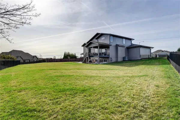 $699,950 | 1101 Southwest Brookside Court, Lee's Summit, MO 64064