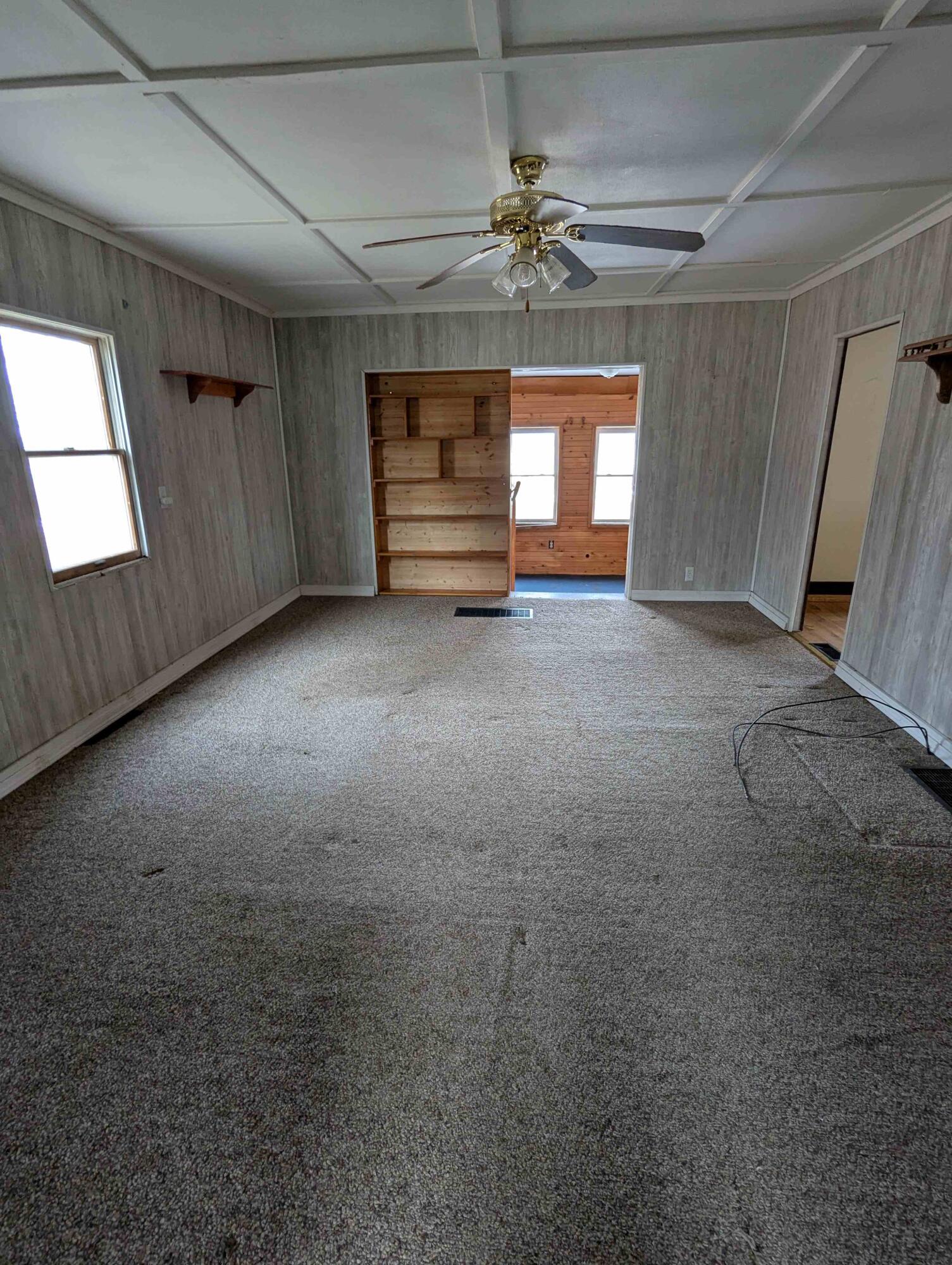 613 East County Line Road Tekonsha, MI 49092 - Photo 4 of 14 613 E County Line Rd - living room